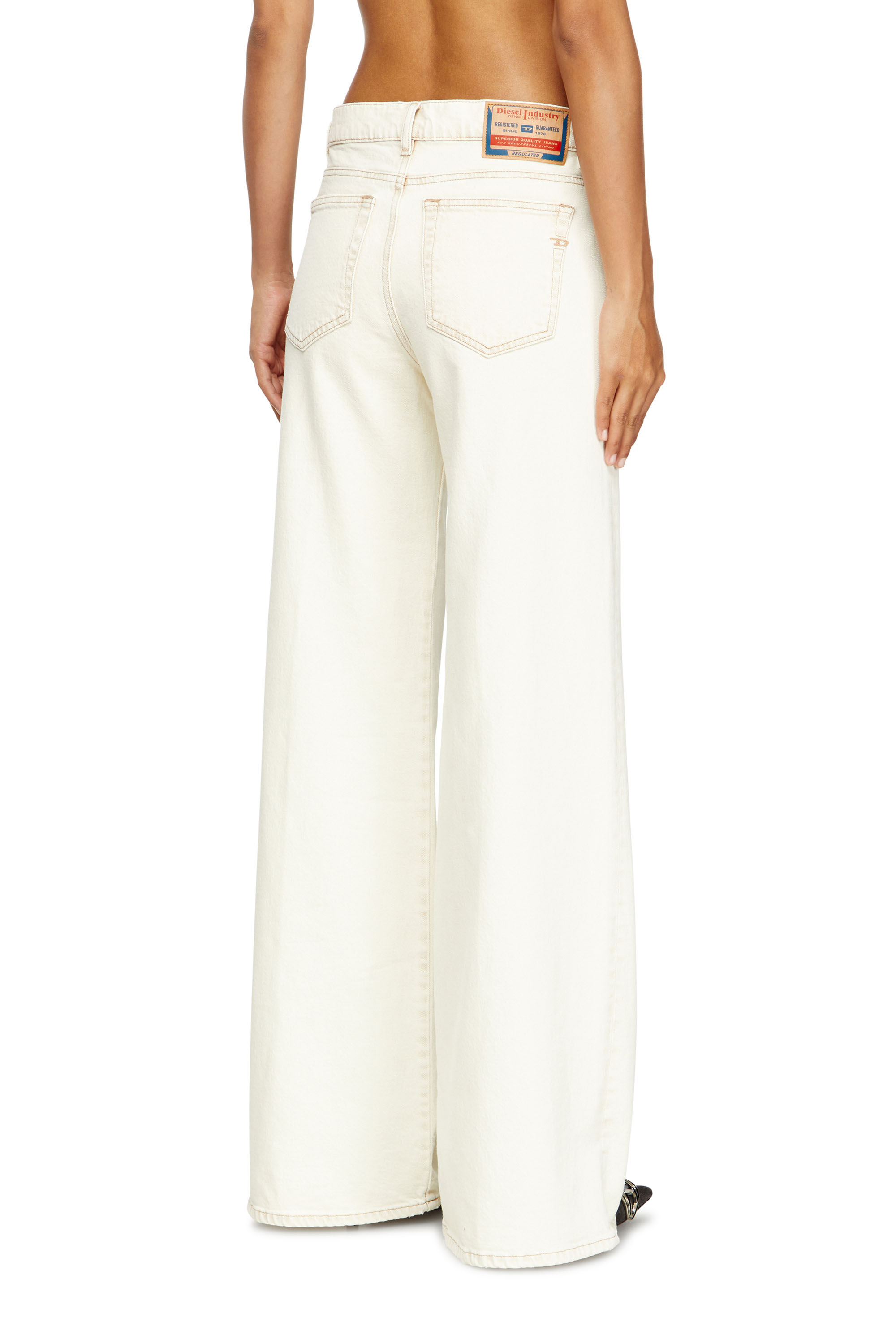 Diesel - Woman's Flare Jeans 1978 D-Akemi 09M70, White - 4